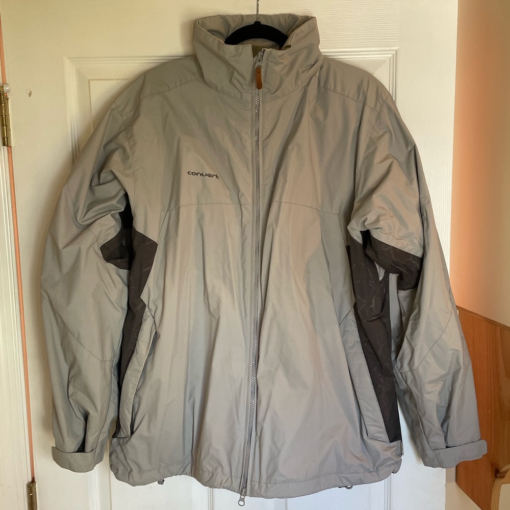 Convert Columbia Snowboarding / ski Jacket Men’s Large